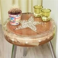 Table d'appoint en époxy avec bois, brillant dans le noir