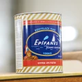Varnishing a wooden front door with Epifanes Clear Varnish