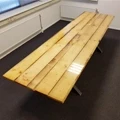 Comptoirs et tables égouttés avec de la résine époxy