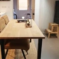 Sleek epoxy residential floor by CreaChick