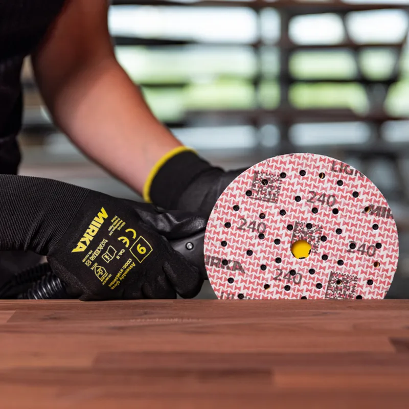 Hout schuren met Ultimax Lingo (2)