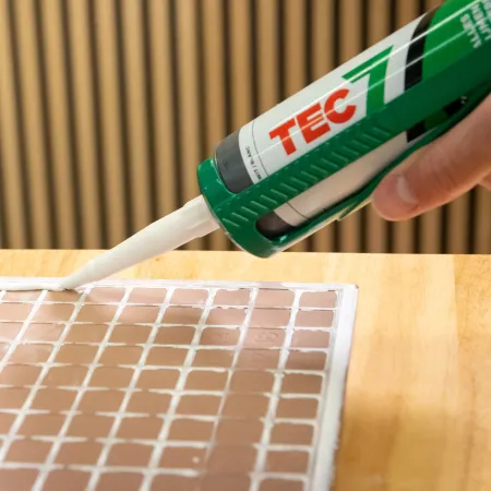 Toepassing Tec7 lijmkit