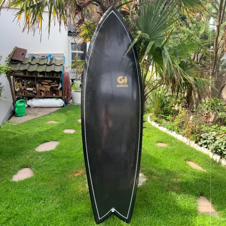 Carbon skinning surfplank