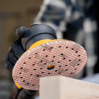Hout schuren met Ultimax Lingo (3)